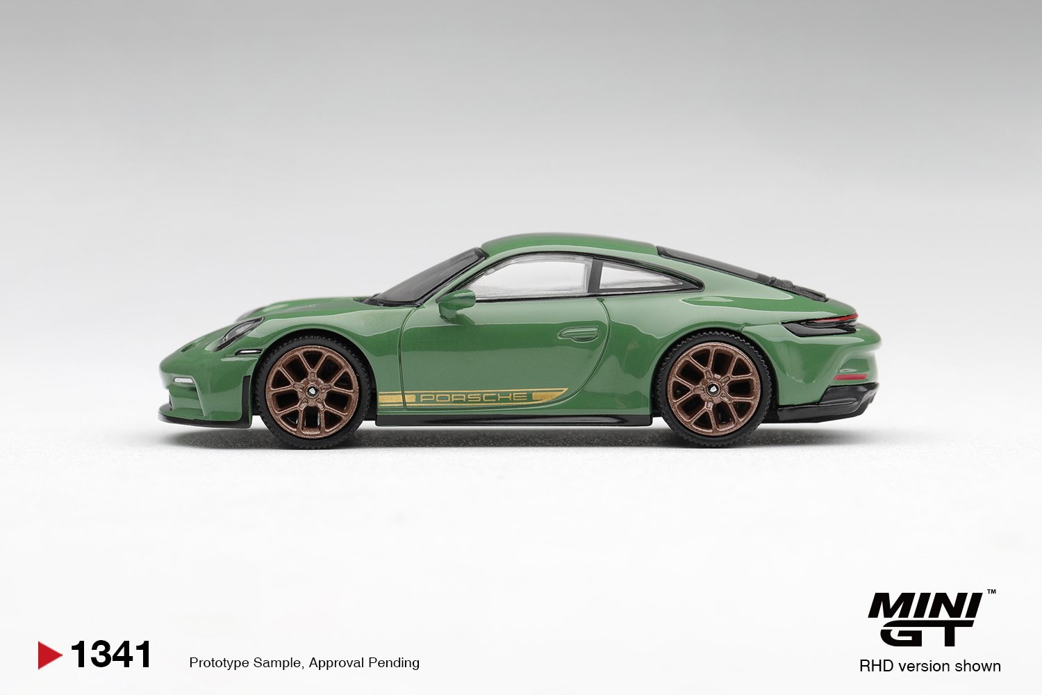 (Pre Orden - ETA 30/01/2027) Mini GT 1/64 Porsche 911 992 GT3 Touring Auratium Green LHD Blister Packaging - Imagen 2